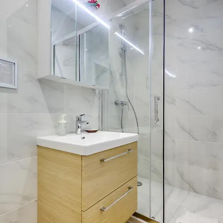 Center Of L Fully Equipped And Cozy Apartment